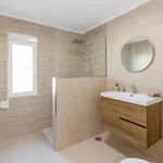Mida Villa